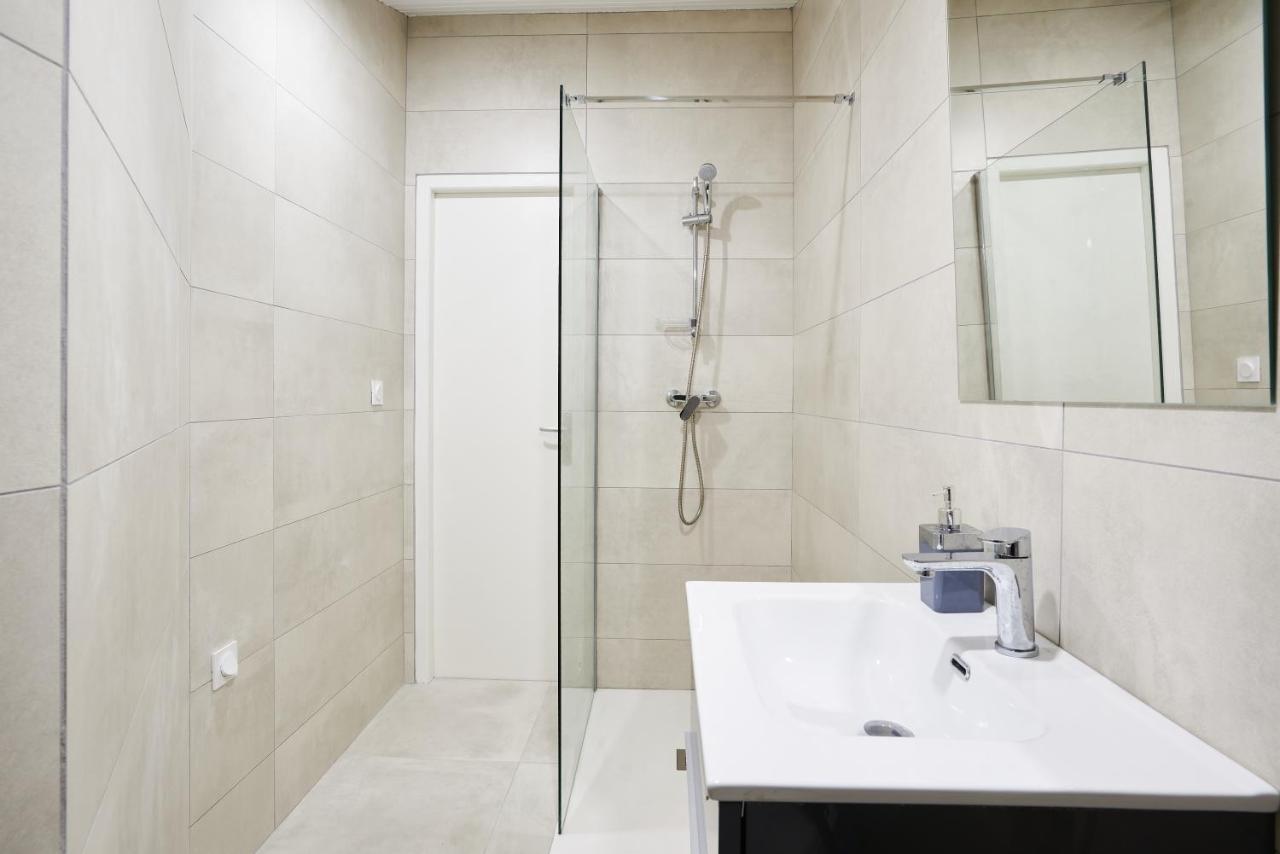 Duplex De Standing En Plein Coeur De Beziers Apartment Luaran gambar